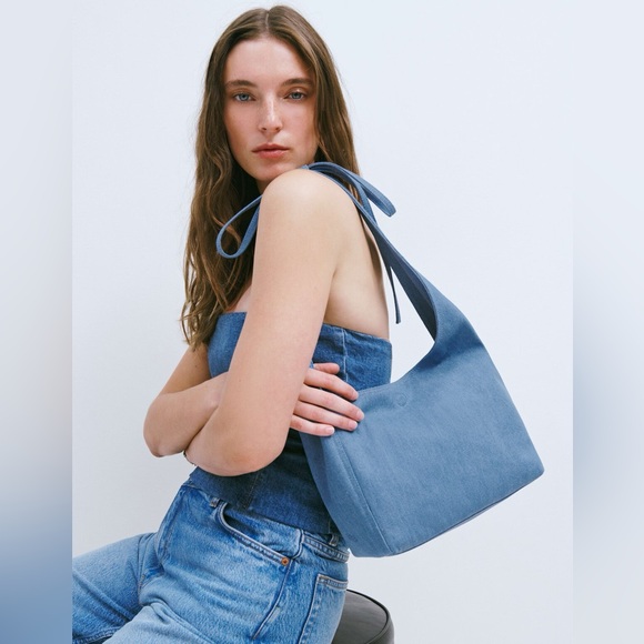 Reformation Handbags - Reformation Small Vittoria Tote